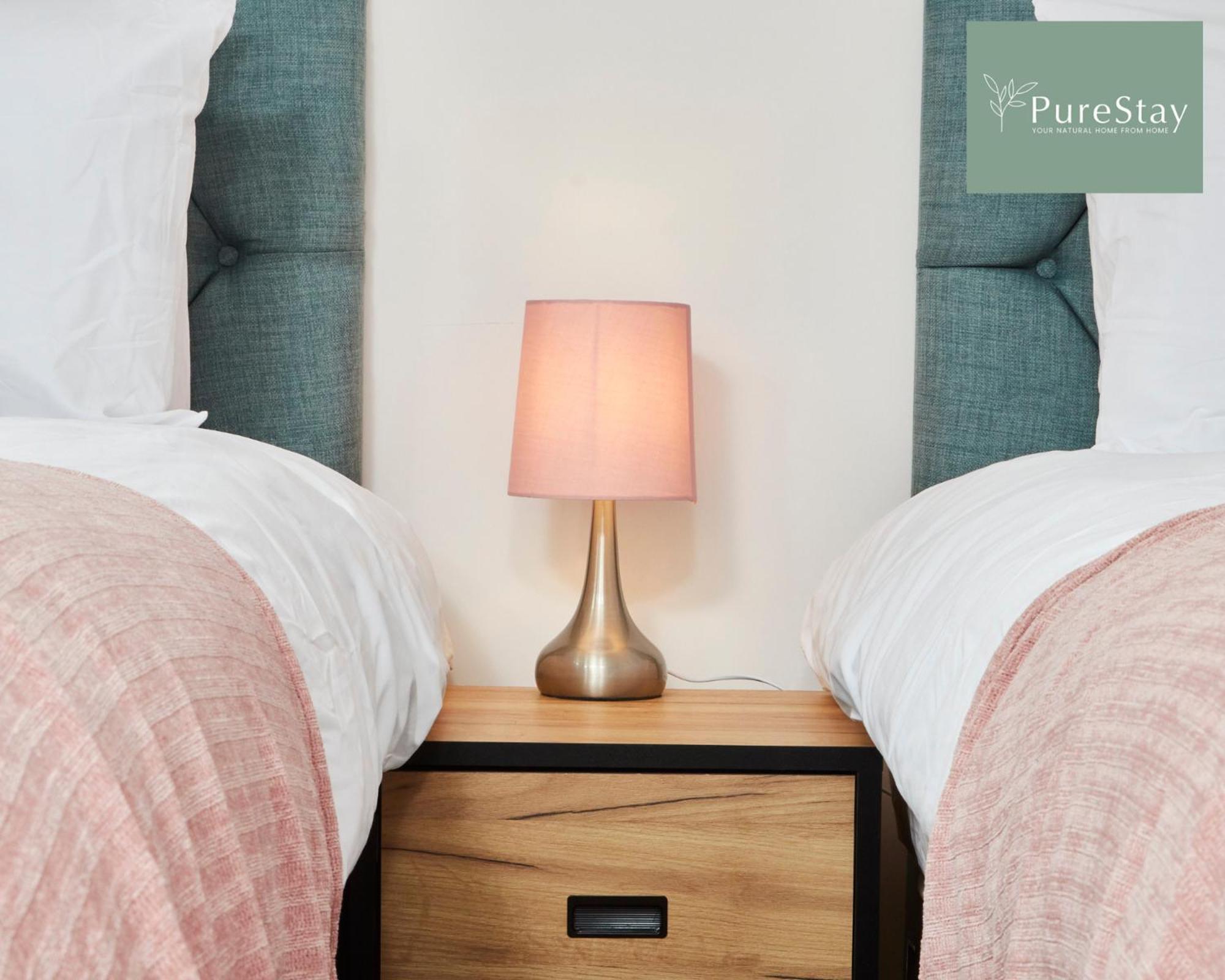 Stunning 5 Bed Manchester House With Parking By Purestay Short Lets & Serviced Accommodation Екстер'єр фото