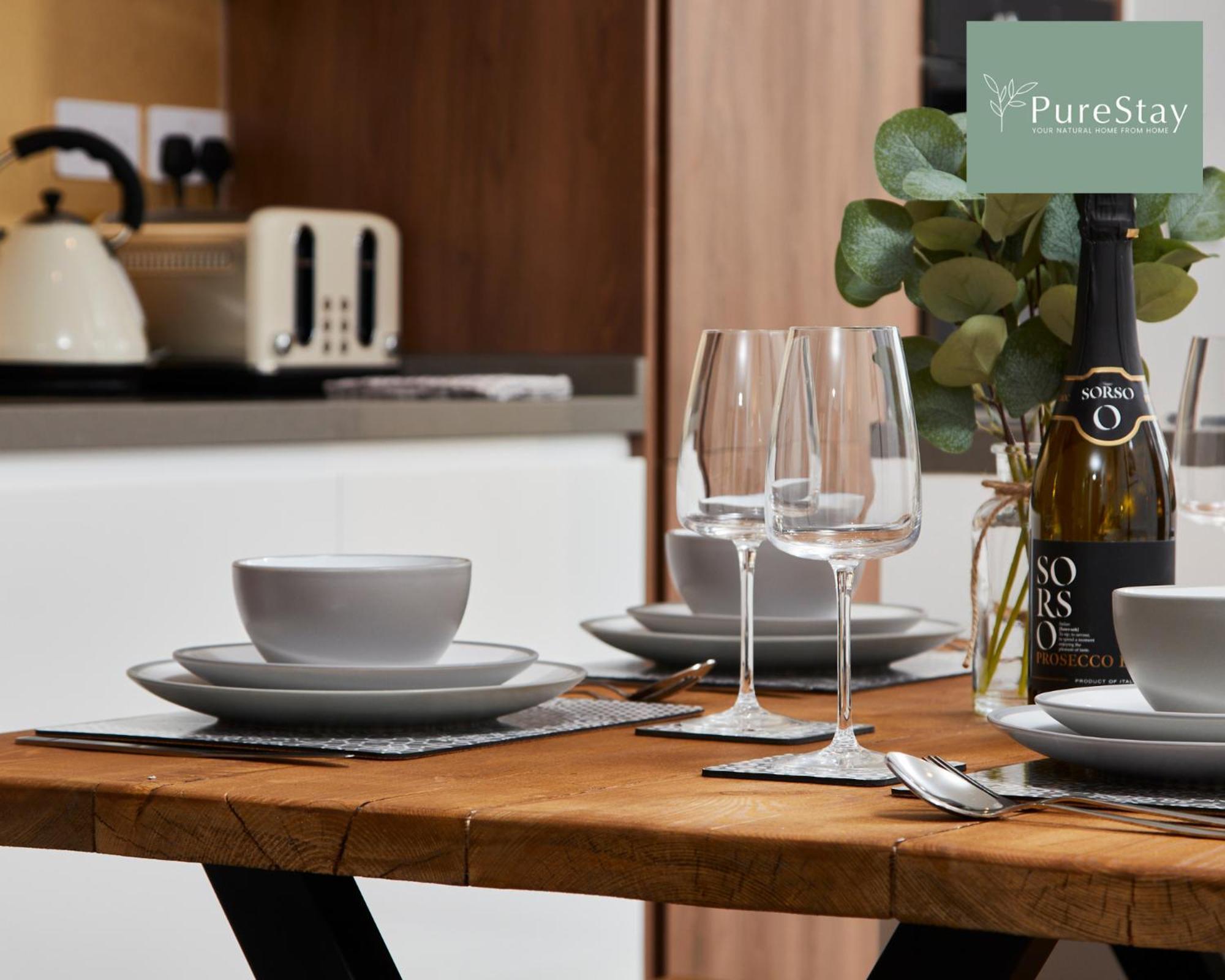 Stunning 5 Bed Manchester House With Parking By Purestay Short Lets & Serviced Accommodation Екстер'єр фото
