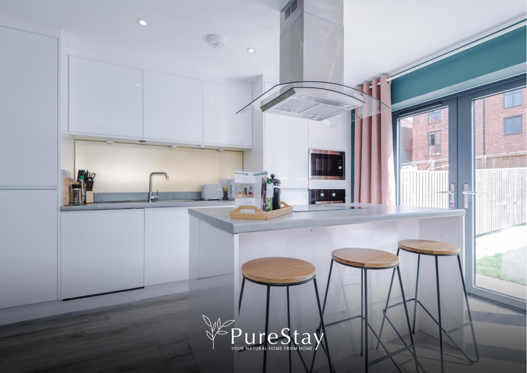 Stunning 5 Bed Manchester House With Parking By Purestay Short Lets & Serviced Accommodation Екстер'єр фото